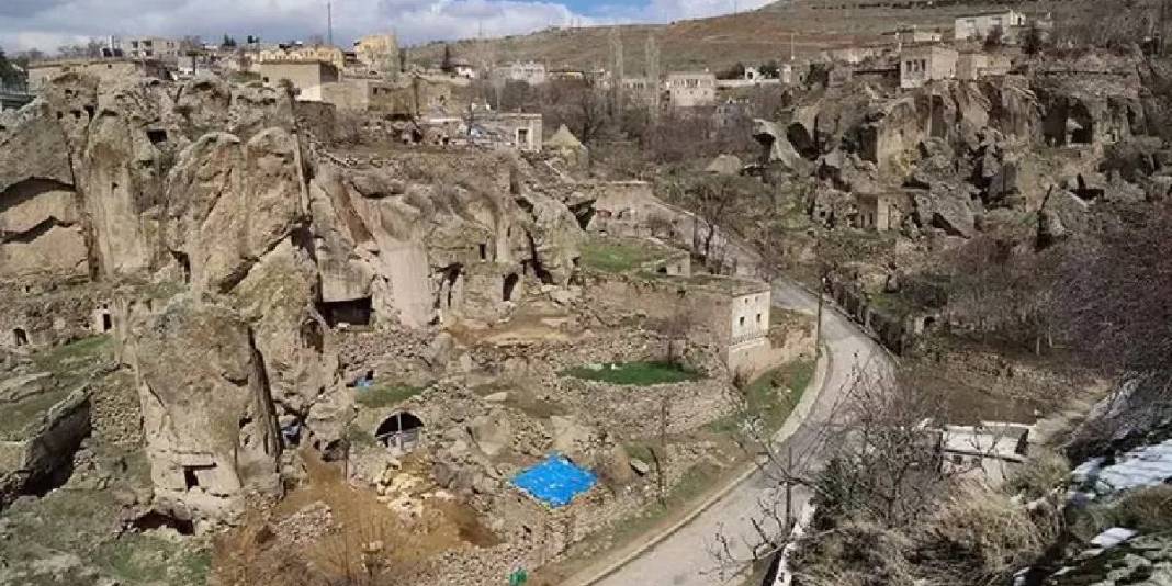 Ürgüp ya da Göreme sananlar yanılıyor! Türkiye’nin ikinci Kapadokya’sı: Bu doğa harikası keşfinizi bekliyor 7